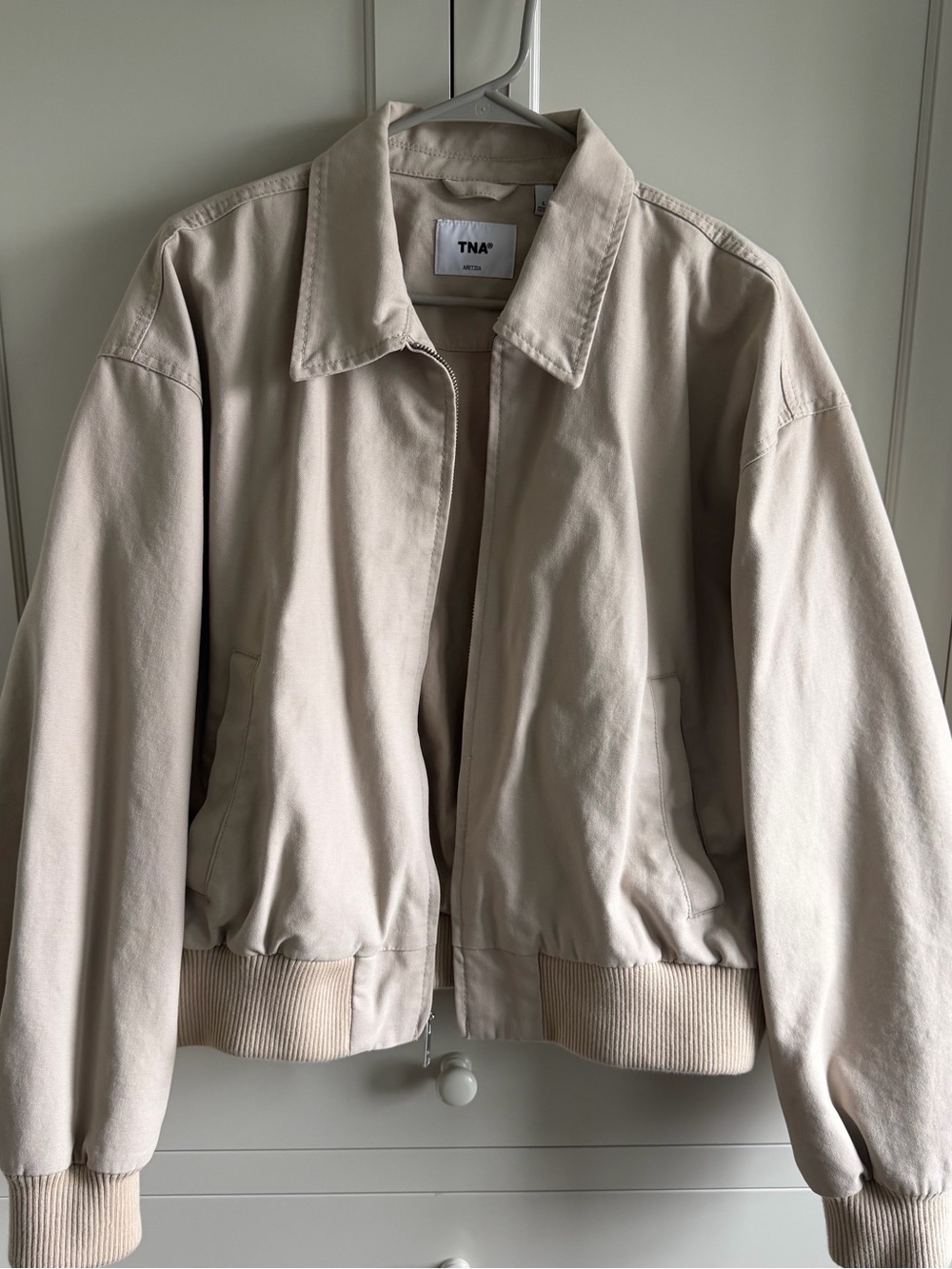 Aritzia TNA Women's Beige Bomber Jacket